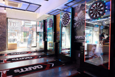 엔터리얼, 스마트미러를 결합한 디지털 다트머신 `다트아이` 선보여