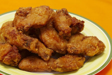 닭고기 값 5년간 떨어져도 치킨 프랜차이즈는 가격 인상