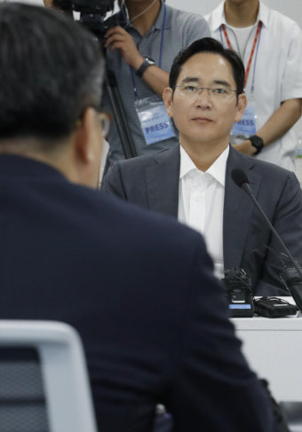 [김동연·이재용 첫 만남]이 부회장, 화성 반도체 사업장 `깜짝 방문`
