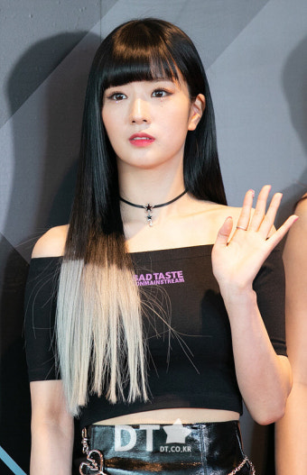 에이핑크 윤보미, `인형 같은 미모` [스타포토]