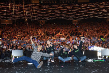 위너, 뉴욕 공연 대성황..북미 투어 7개 도시 도장 쾅