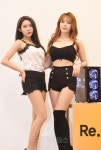 [포토]리뉴올PC 선보이는 미스맥심 정주희-안정미