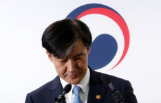 조국장관 35일 재임…역대 법무장관 중 여섯번째 `단명`
