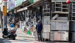 [포토] 코로나 타격으로 늘어난 폐점, 황학동 주방거리는?