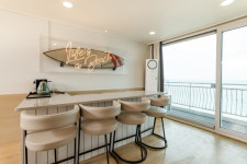 켄싱턴리조트 설악비치, 5층 전객실 리뉴얼 오션뷰 카페 컨셉