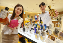 현대百, 압구정본점 니치 향수 전문 매장 `향기의 정원` 오픈