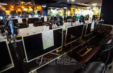 [포토] 영업 재개한 PC방 업종