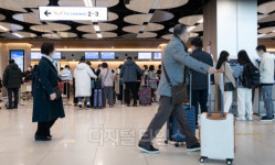 [포토] 공항 이용하는 시민들