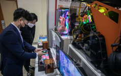 [포토] PC방 창업 관련 설명 듣는 관람객