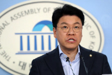 장제원 아들 노엘, 폭행 시비 영상 공개...돈 줘 VS 줄게 새X야