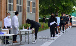 [포토] 서울체육중고교 `이동식 PCR 검사` 시작