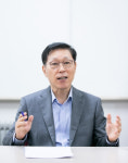 [김태유 서울대 공대 명예교수에게 고견을 듣는다] 