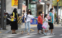[포토] 코로나19 확산속 전국 초·중·고교 오늘부터 본격 개학