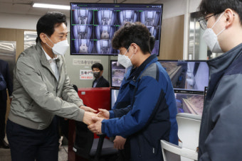 코로나 사망 급증에 `화장장 대란`… 오세훈 
