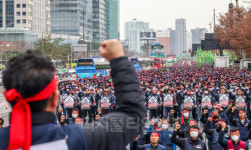 [포토] 여의대로에서 열린 건설노조 총력투쟁 결의대회