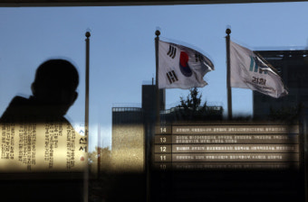 [속보] 검찰, 이정근 `한국복합뮬류 취업 특혜` 등 군포시청 압수수색