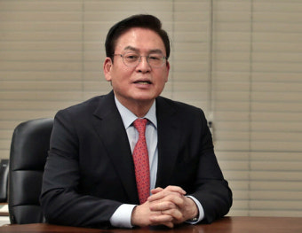 정우택 與부의장 