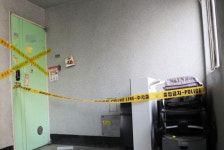아이는 굶어 죽는데 엄마아빠 곁에 없었다…전문가들 정부 적극 개입 필요