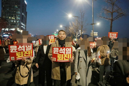 해병특검팀, 김용현 전 국방부 장관 VIP 격노설 관련 회의 참석 확보, 추가 조사 예정