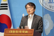 이재명 직무정지 취소, 당무위서 `사실상 반대` 있었다…전해철 지나치게 촉박, 심층 검토 필요