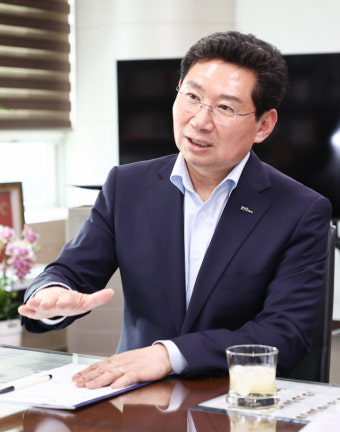 `쾌도난마`이상일 용인특례시장 
