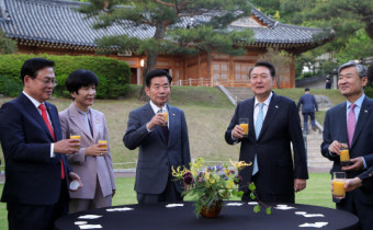 정우택 