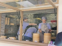 [르포- 강남서 만두 찌는 LG유플러스 직원] 요식업 현장서 `배우는 식당`… 프랜차이즈 사업 신호탄