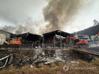 삼척 양계장 화재로 28만마리 떼죽음 …5시간 30분 만에 꺼져