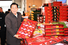 이재준 수원특례시장, 현대화 시설 완료한 수원농수산물도매시장으로 오세요