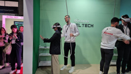 [MWC 2024] AI와 만난 통신… 가상 강아지의 털이 손끝서 느껴진다