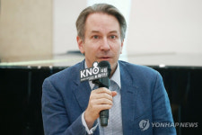 음악 속에서 잘 놀아볼 것…오페라 `한여름 밤의 꿈` 국내 초연 참여하는 김동완