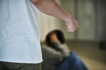 이런 공무원도…공중화장실 에어컨 훔치고 만취 운전에 아내 폭행