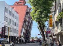 [속보] 대만 강진에 화롄 지역 건물 2곳 무너져<EBC 방송>