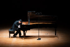 김선욱, 2년 만에 피아노 리사이틀…“더 진해진 악상 기대”