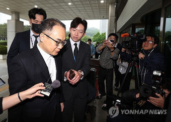 검찰, 김여사에 명품백 건넨 최재영 목사 내주 피의자 조사