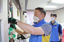 신한카드, 다자녀 가정 주거환경 개선 봉사활동