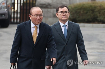 [속보] 헌정사 첫 검사 탄핵안 헌재서 기각…재판관 5대4 의견