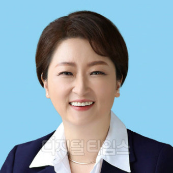 민주당 복귀 후 당선된 이언주, 최고위원까지 도전?…