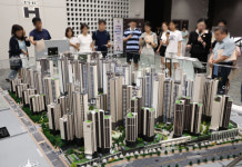 `국평 22억` 디에이치 방배 당첨 발표 …최소 네 식구가 15년 셋방살이