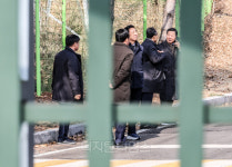 [포토] 서울구치소 방문해 윤 대통령 접견한 국민의힘 의원들