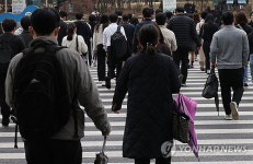 [날씨] 수요일 출근길 우산 챙기세요…오후부터 전국에 비