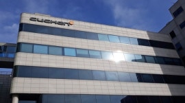 한눈 판 쿠쿠 안방 노린다…쿠첸, 밥솥 공략 총력전