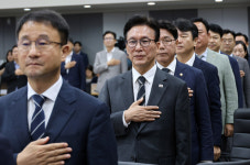 [人사이더] 김민석 “현실 가능한 개헌 추진… 권력구조, 국민 원하는 선까지”