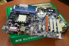 메인보드 선택 기준, ‘메모리 따라?