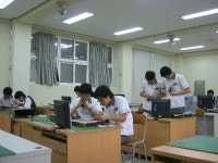 10년후 로봇산업의 미래 보인다, 서울로봇고등학교