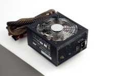 PC를 위한 최고급 심장, 익스트림 1000W 80플러스골드