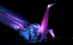 야간 페스티벌 환하게 밝힌 태양광 종이학