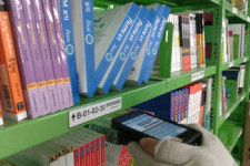 서울문고 MP3 단말기로 서적 물류·유통관리한다... 저가 모바일기기 지원하는 `스마트서점` 출사표
