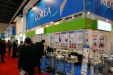 토종 의료기기업체 달러 사냥 나선다