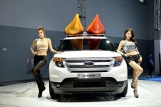 [부산모터쇼 레이싱모델 특집] 포드링컨과 함께한 레이싱모델 최별하, 엄지아